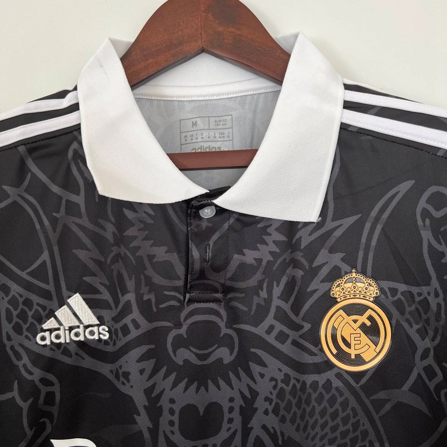 Reàl Madrid "Dragón Negro" Special Kit